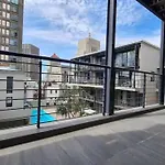 Sky Loft - Modern Oasis In The Heart Of The City