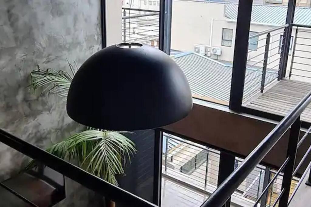 Sky Loft - Modern Oasis In The Heart Of The Cape Town