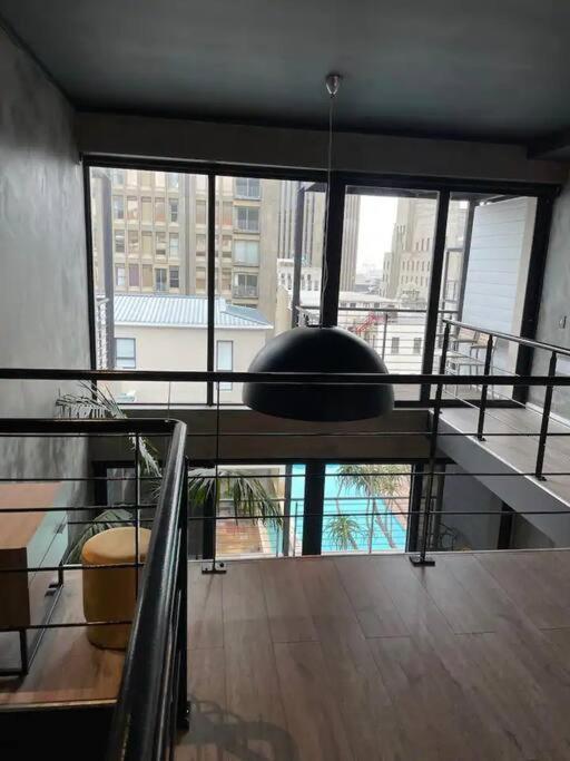 Sky Loft - Modern Oasis In The Heart Of The Cape Town